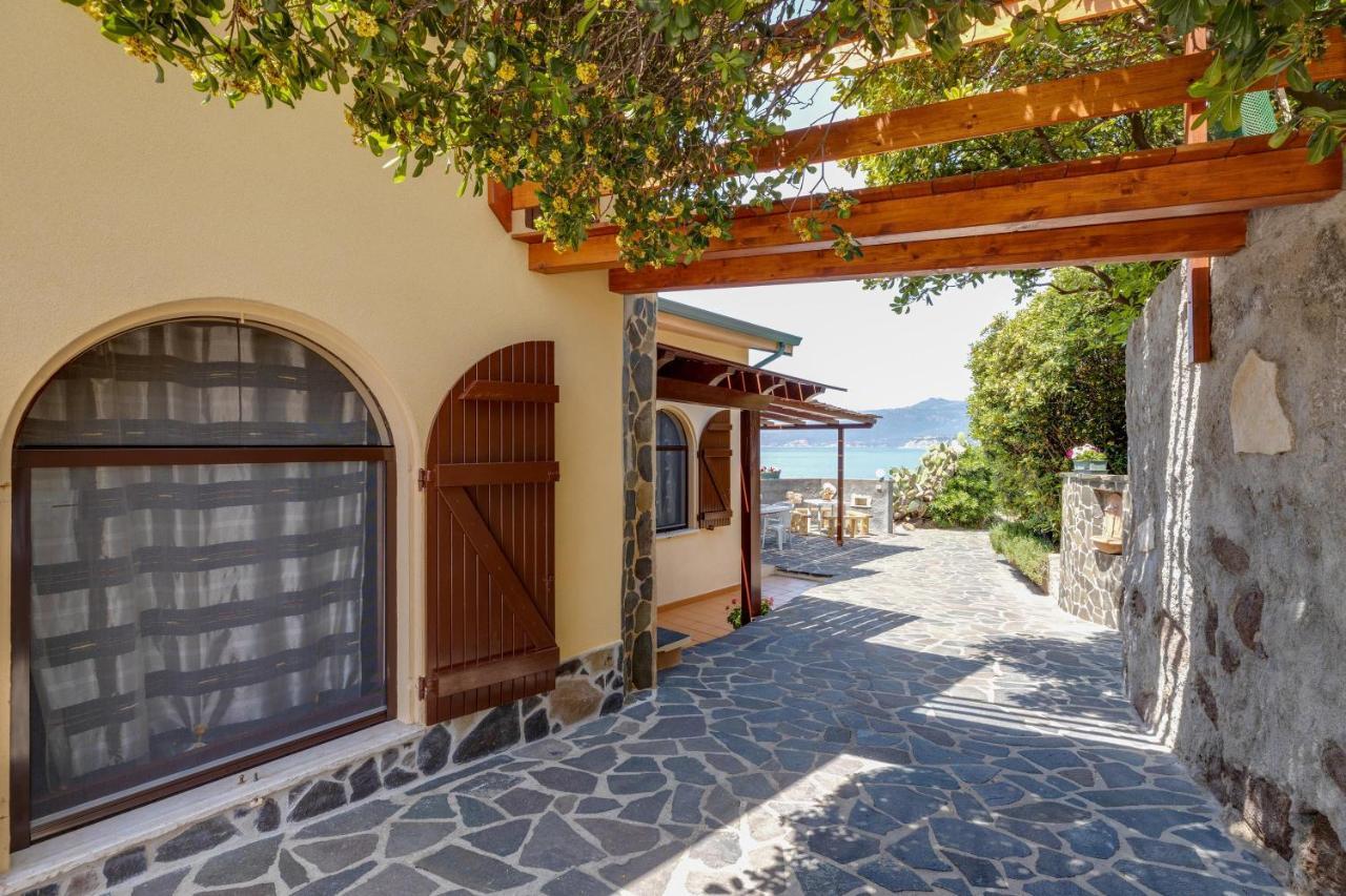 La Terrazza Sul Mare Villa Magomadas Eksteriør bilde